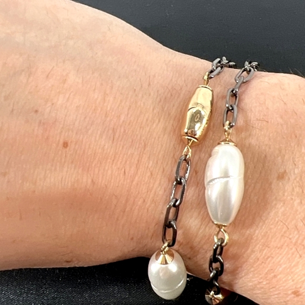 Robert Lee Morris Soho Beaded Pearl Bracelet Black Gold Tone NWT